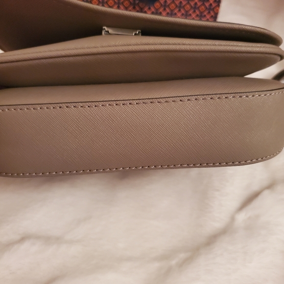 #002.249 NEW! TORY BURCH Tory Burch Emerson Crossbody Shoulder Bag - Picture 14 of 15